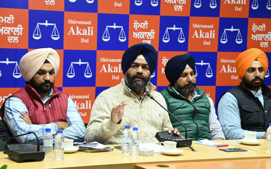 ਪਰਮਬੰਸ ਸਿੰਘ ਰੋਮਾਣਾ ਨੇ ਮੁੱਖ ਮੰਤਰੀ ’ਤੇ 328 ਸਰੂਪਾਂ ਦੇ ਮਾਮਲੇ ਦਾ ਸਿਆਸੀਕਰਨ ਕਰਨ ਦਾ ਦੋਸ਼ ਲਾਇਆ