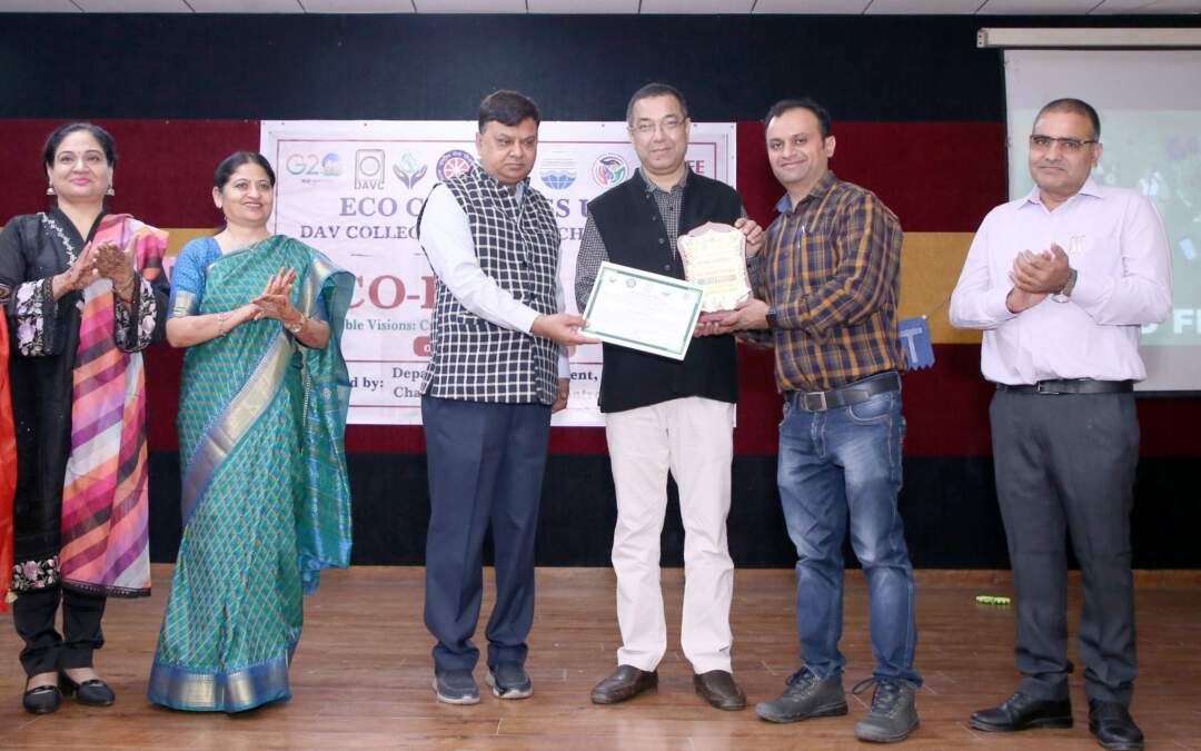 ਵਾਤਾਵਰਨ ਵਿਭਾਗ, ਚੰਡੀਗੜ੍ਹ ਪ੍ਰਸ਼ਾਸਨ ਅਤੇ ਚੰਡੀਗੜ੍ਹ ਪ੍ਰਦੂਸ਼ਣ ਕੰਟਰੋਲ ਕਮੇਟੀ ਵੱਲੋਂ ਡੀਏਵੀ ਕਾਲਜ ਚੰਡੀਗੜ੍ਹ ਦੇ ਕਾਲਜ ਕੰਪਲੈਕਸ ਵਿੱਚ ‘ਈਕੋਫੈਸਟ 2023’ ਦਾ ਆਯੋਜਨ ਕੀਤਾ ਗਿਆ।