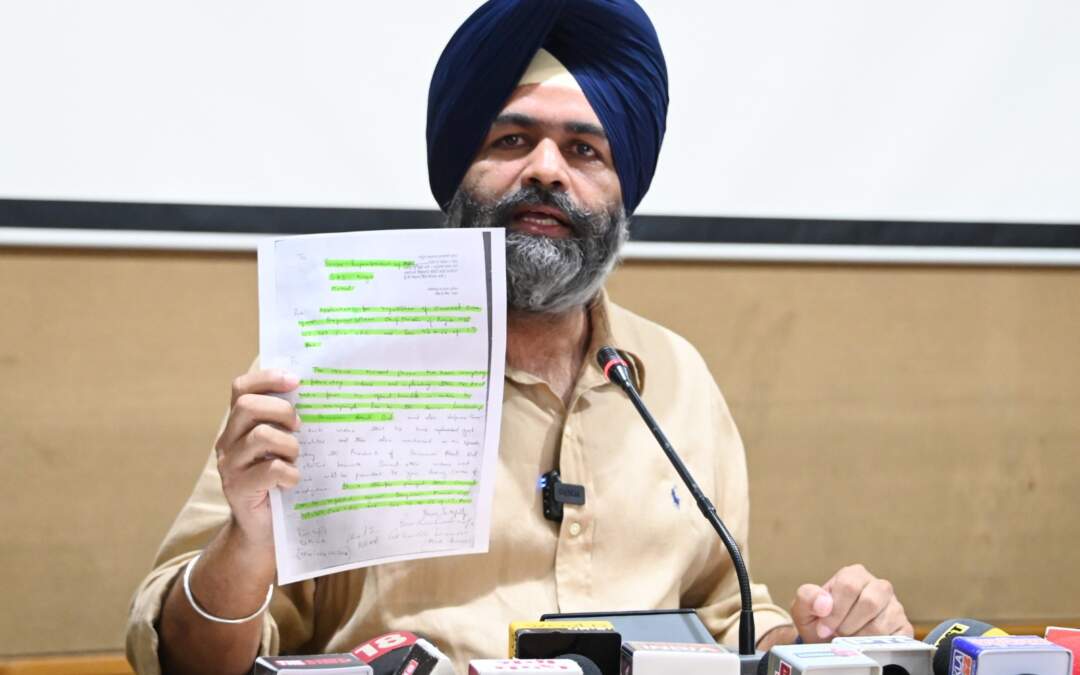 ਸ਼੍ਰੋਮਣੀ ਅਕਾਲੀ ਦਲ ਮੇਰੇ ਵਿਰੁੱਧ ਗੈਰ-ਕਾਨੂੰਨੀ ਐਫਆਈਆਰ ਦਰਜ ਕਰਨ ਲਈ ਜ਼ਿੰਮੇਵਾਰ ਸਾਰੇ ਪੁਲਿਸ ਅਧਿਕਾਰੀਆਂ ਵਿਰੁੱਧ ਅਦਾਲਤ ਵਿੱਚ ਜਾਵੇਗਾ ਅਤੇ ਹਾਈ ਕੋਰਟ ਨੇ ਕਿਹਾ ਕਿ ਧਾਰਾ 468 ਆਈਪੀਸੀ ਨੂੰ ਸਿਆਸੀ ਬਦਲਾਖੋਰੀ ਕਾਰਨ ਲਾਗੂ ਕੀਤਾ ਗਿਆ ਸੀ – ਪਰਮਬੰਸ ਐਸ ਰੋਮਾਣਾ।