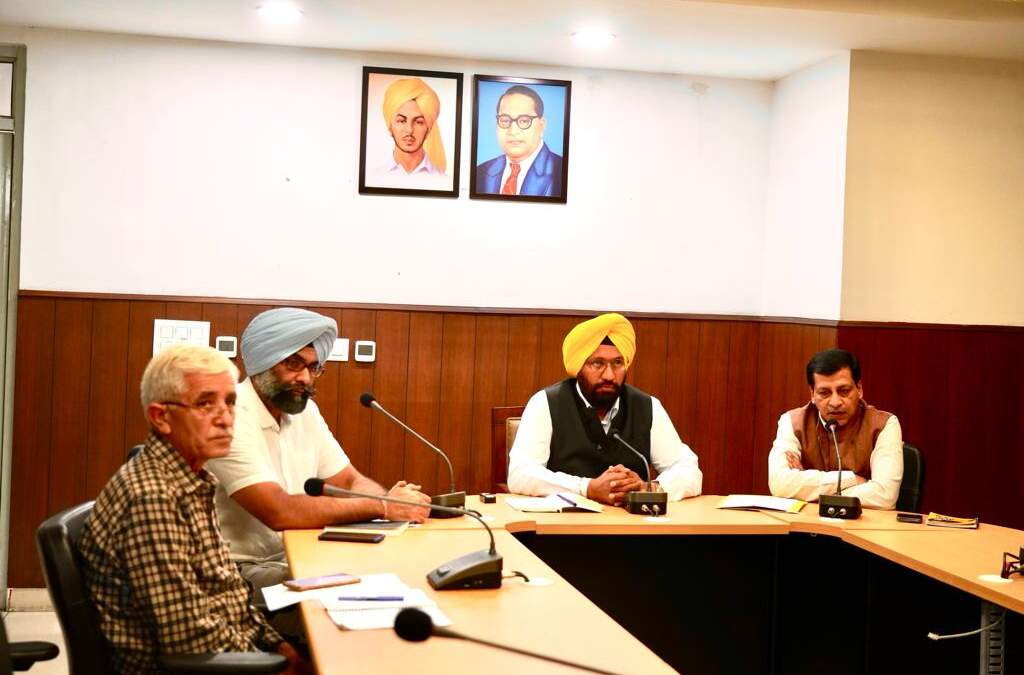 ਸਥਾਨਕ ਸਰਕਾਰਾਂ ਮੰਤਰੀ ਨੇ ਸੂਬੇ ਵਾਸੀਆਂ ਨੂੰ ਕਚਰਾ ਤੇ ਪ੍ਰਦੂਸ਼ਣ ਮੁਕਤ ਅਤੇ ਸੁਰੱਖਿਅਤ ਦੀਵਾਲੀ ਮਨਾਉਣ ਦੀ ਅਪੀਲ ਕੀਤੀ