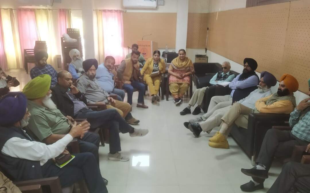 ਕੌਮੀ ਪ੍ਰੈਸ ਦਿਵਸ ਦੇ ਮੌਕੇ ‘ਤੇ ਪੱਤਰਕਾਰਾਂ ਨੇ ਪੱਤਰਕਾਰੀ ਦੇ ਡਿੱਗ ਰਹੇ ਮਿਆਰ ‘ਤੇ ਚਿੰਤਾ ਪ੍ਰਗਟਾਈ