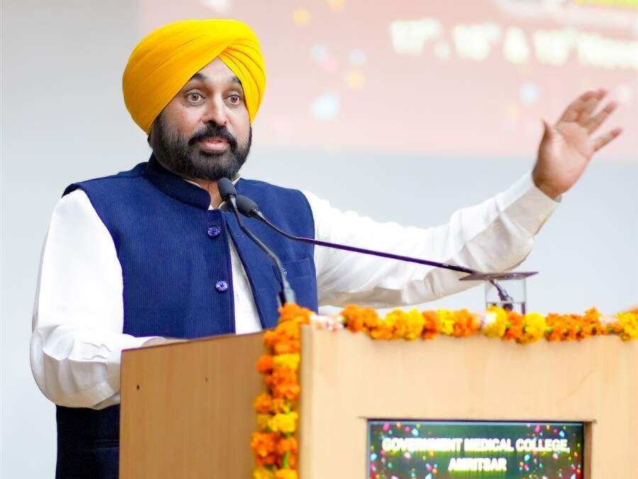 ਸ੍ਰੀ ਗੁਰੂ ਨਾਨਕ ਦੇਵ ਜੀ ਦੇ ਪ੍ਰਕਾਸ਼ ਪੁਰਬ ਤੋਂ ਲੋਕਾਂ ਨੂੰ ਤਕਰੀਬਨ 42 ਨਾਗਰਿਕ ਸੇਵਾਵਾਂ ਘਰਾਂ ਵਿੱਚ ਹੀ ਮਿਲਣਗੀਆਂ: ਮੁੱਖ ਮੰਤਰੀ