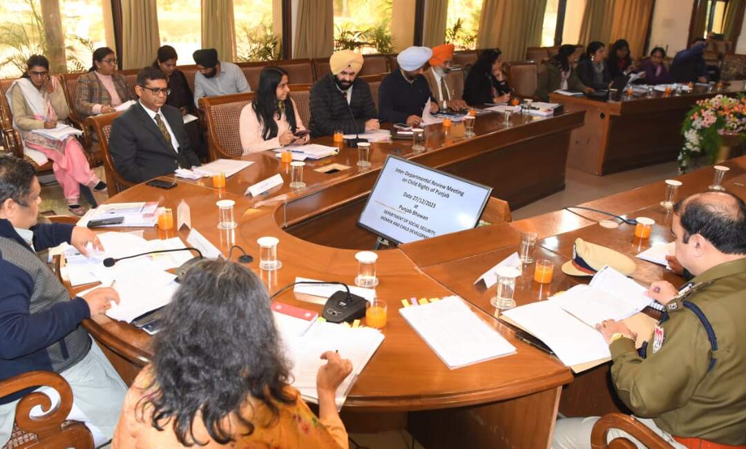 ਰਾਸ਼ਟਰੀ ਬਾਲ ਸੁਰੱਖਿਆ ਕਮਿਸ਼ਨ ਦੇ ਚੇਅਰਮੈਨ ਨੇ  ਵੱਖ-ਵੱਖ ਵਿਭਾਗ ਦੇ ਅਧਿਕਾਰੀਆਂ ਨਾਲ ਕੀਤੀ ਮੀਟਿੰਗ