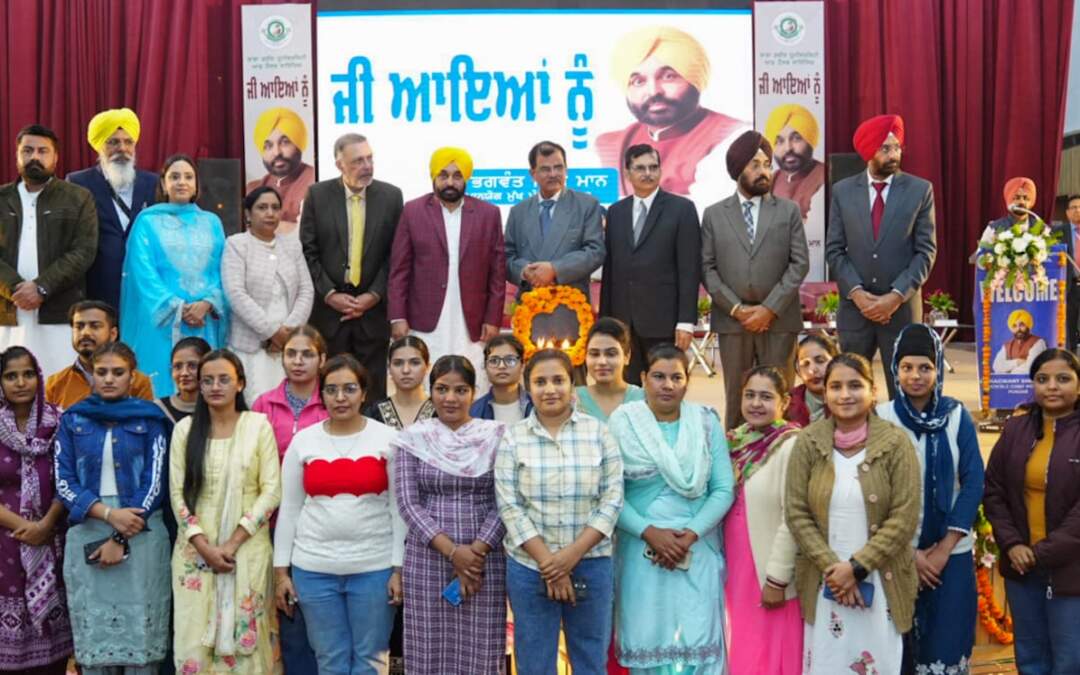 ਮੁੱਖ ਮੰਤਰੀ ਵੱਲੋਂ ਪੰਜਾਬ ਨੂੰ ਦੇਸ਼ ਦਾ ਮੋਹਰੀ ਸੂਬਾ ਬਣਾਉਣ ਲਈ ਲੋਕਾਂ ਨੂੰ ਮੋਢੇ ਨਾਲ ਮੋਢਾ ਜੋੜ ਕੇ ਸਹਿਯੋਗ ਦੇਣ ਦਾ ਸੱਦਾ