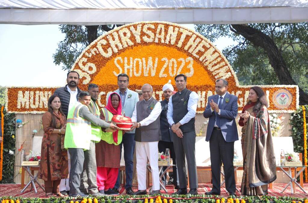 ਰਾਜਪਾਲ ਨੇ 36ਵੇਂ ਕ੍ਰਾਈਸੈਂਥਮਮ ਸ਼ੋਅ 2023 ਦਾ ਉਦਘਾਟਨ ਕੀਤਾ