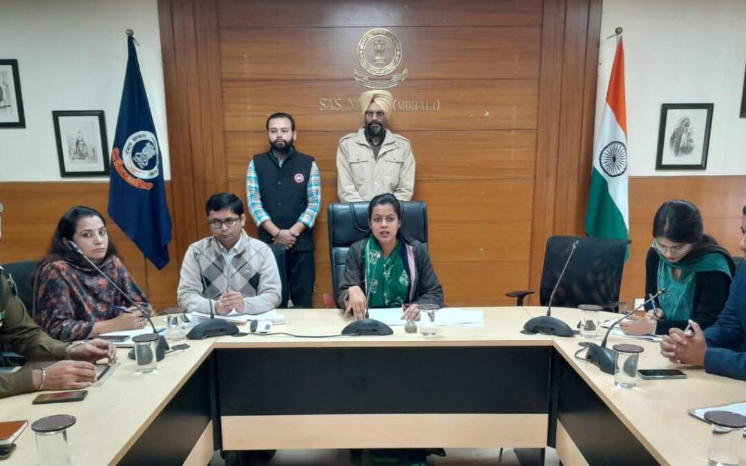 ਡੀ ਸੀ ਨੇ ਸਥਾਨਕ ਅਧਿਕਾਰੀਆਂ ਨੂੰ ਜਾਨਵਰਾਂ ਦੇ ਜਨਮ ਨਿਯੰਤਰਣ ਅਤੇ ਪਾਲਤੂ ਜਾਨਵਰਾਂ ਦੀ ਰਜਿਸਟ੍ਰੇਸ਼ਨ ਸਮੇਤ ਤੁਰੰਤ ਢੁਕਵੀਂ ਕਾਰਵਾਈ ਕਰਨ ਦੇ ਆਦੇਸ਼ ਦਿੱਤੇ