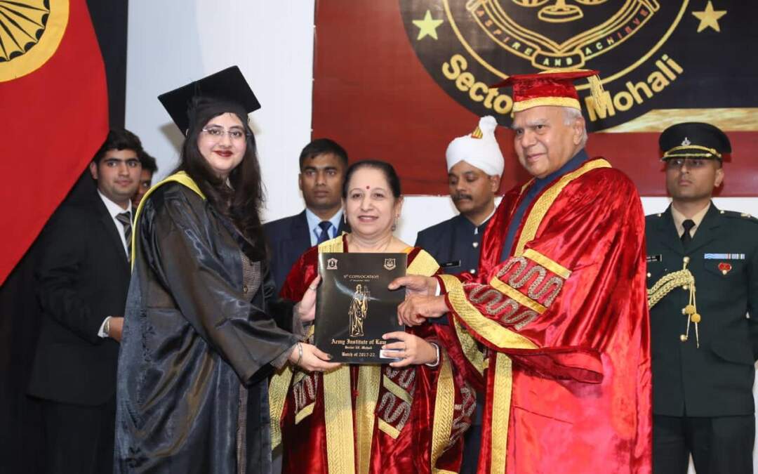 ਰਾਜਪਾਲ ਪੰਜਾਬ ਨੇ ਆਰਮੀ ਲਾਅ ਇੰਸਟੀਚਿਊਟ ਦੇ ਵਿਦਿਆਰਥੀਆਂ ਨੂੰ ਡਿਗਰੀਆਂ ਪ੍ਰਦਾਨ ਕੀਤੀਆਂ