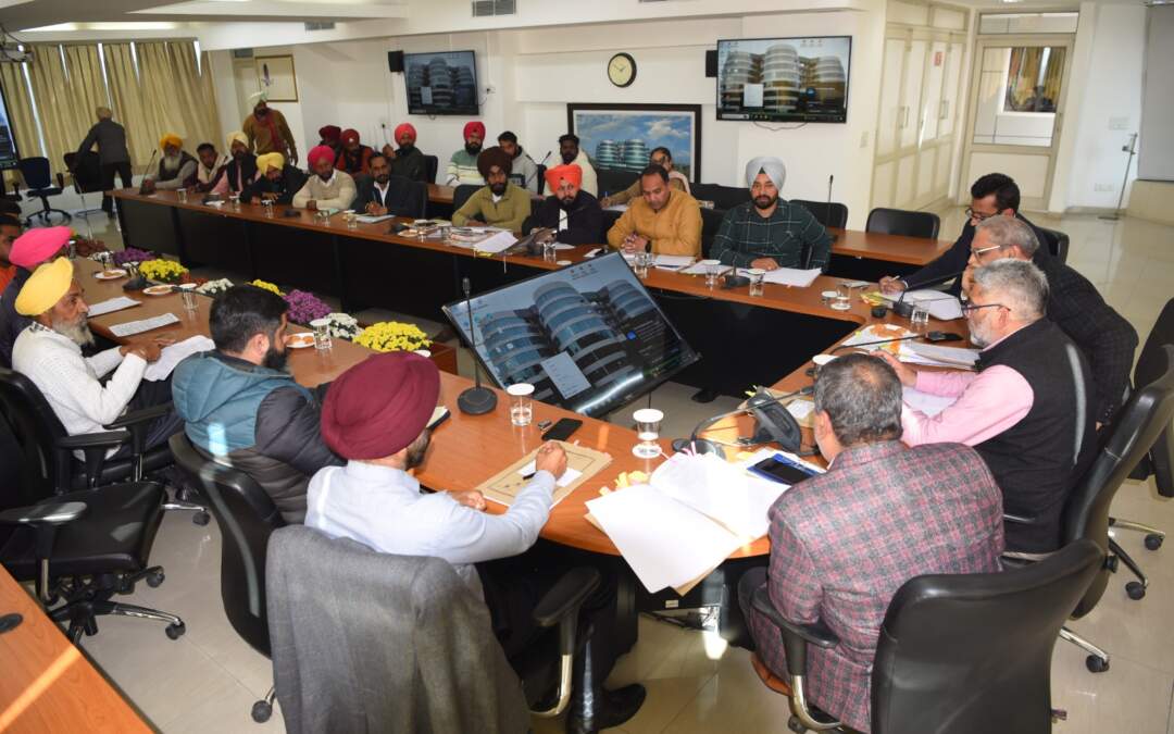 ਜੰਗਲਾਤ ਕਾਮਿਆਂ ਦੀ ਭਲਾਈ, ਸੂਬਾ ਸਰਕਾਰ ਦੀ ਤਰਜੀਹ: ਲਾਲ ਚੰਦ ਕਟਾਰੂਚੱਕ