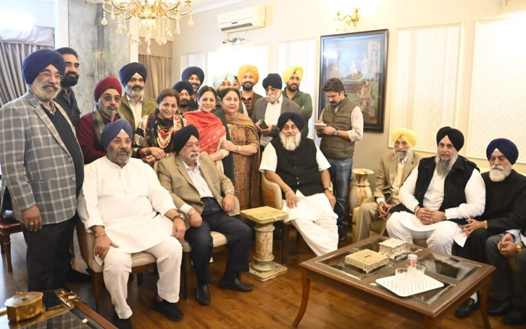 ਮਨਜੀਤ ਸਿੰਘ ਜੀ.ਕੇ. ਆਪਣੀ ਸਾਰੀ ਜਾਗੋ ਟੀਮ ਦੇ ਨਾਲ ਸ਼੍ਰੋਮਣੀ ਅਕਾਲੀ ਦਲ ’ਚ ਮੁੜ ਹੋਏ ਸ਼ਾਮਲ