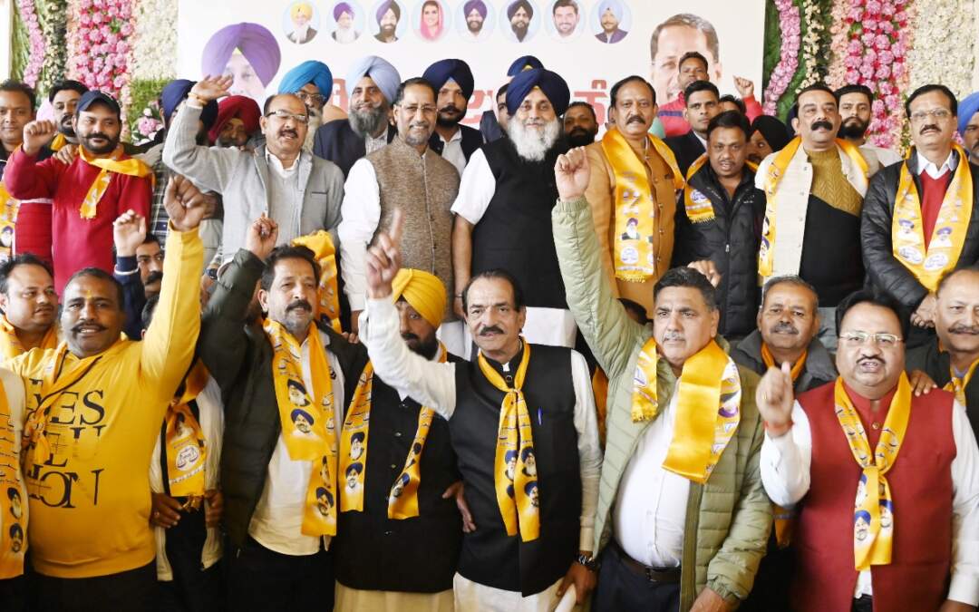 ਬਟਾਲਾ ’ਚ ਭਾਜਪਾ ਦਾ ਹੋਇਆ ਮੁਕੰਮਲ ਸਫਾਇਆ, ਸਮੁੱਚੀ ਲੀਡਰਸ਼ਿਪ ਅਕਾਲੀ ਦਲ ’ਚ ਹੋਈ ਸ਼ਾਮਲ