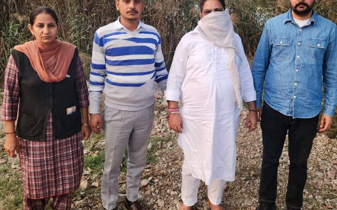 3000 ਰੁਪਏ ਰਿਸ਼ਵਤ ਲੈਂਦਾ ਮਾਲ ਪਟਵਾਰੀ ਵਿਜੀਲੈਂਸ ਵੱਲੋਂ ਰੰਗੇ ਹੱਥੀਂ ਕਾਬੂ