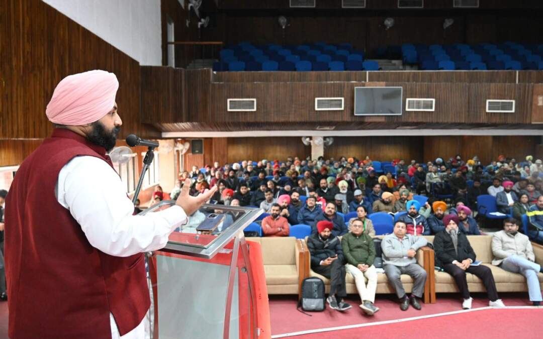 ਵਿਦਿਆਰਥੀਆਂ ਦੇ ਸਿੱਖਣ ਪੱਧਰ ਨੂੰ ਨਿਖਾਰਨ ਵੱਲ ਹੋਰ ਧਿਆਨ ਦੇਣ ਅਧਿਆਪਕ: ਹਰਜੋਤ ਸਿੰਘ ਬੈਂਸ