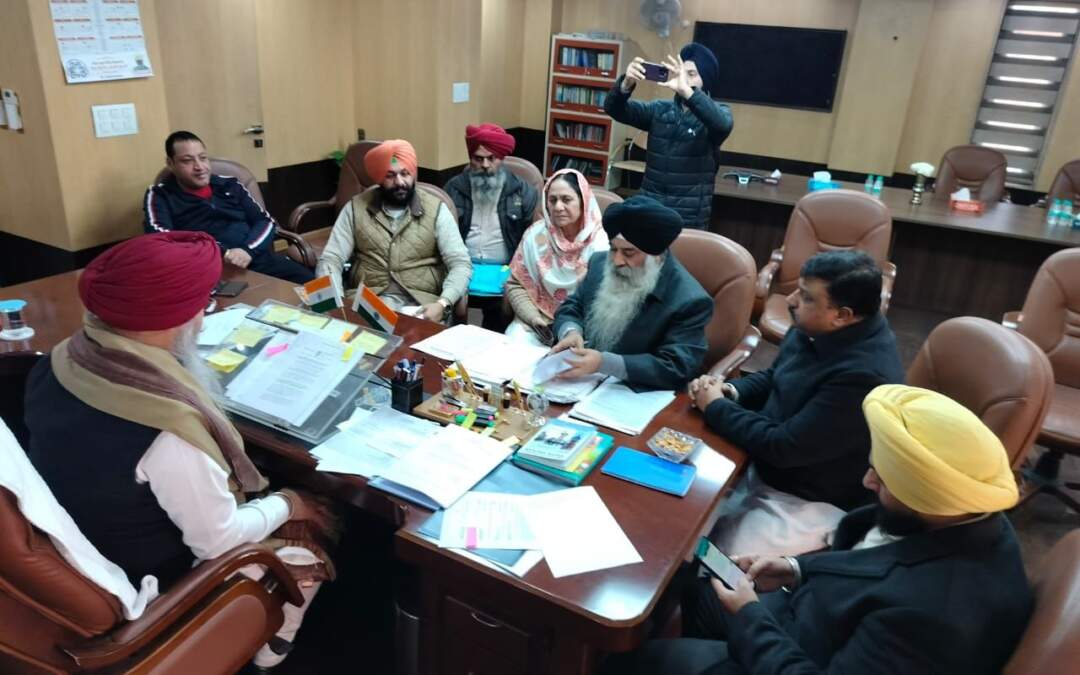 ਪੰਜਾਬ ਭਾਜਪਾ ਦੇ  ਆਗੂਆਂ ਦੀ ਅਗਵਾਈ ਵਿੱਚ ਸਿੱਖ ਦੰਗਾ ਪੀੜਤ ਵੈਲਫੇਅਰ ਸੋਸਾਇਟੀ ਦੇ ਵਫ਼ਦ ਦੀ ਘੱਟ ਗਿਣਤੀ ਕਮਿਸ਼ਨ ਦੇ ਚੇਅਰਮੈਨ ਇਕਬਾਲ ਸਿੰਘ ਲਾਲਪੁਰਾ ਨਾਲ ਮੁਲਾਕਾਤ