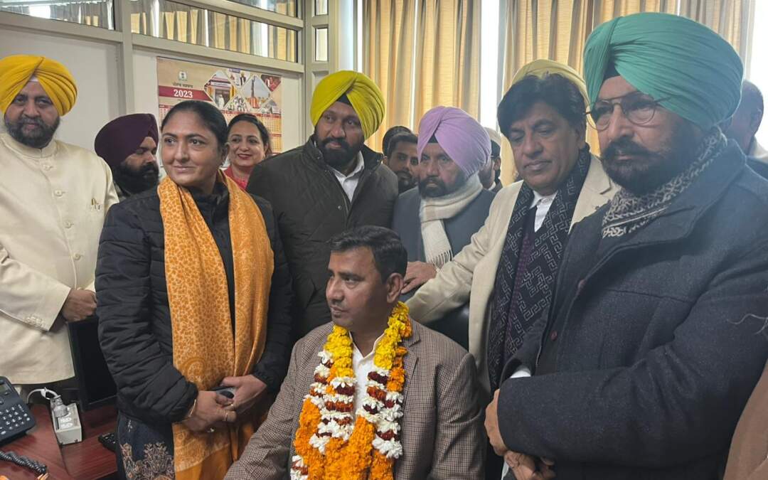 ਅਬਦੁਲ ਬਾਰੀ ਸਾਲਮਨੀ ਨੇ ਘੱਟ ਗਿਣਤੀ ਕਮਿਸ਼ਨ ਦੇ ਚੇਅਰਮੈਨ ਵਜੋਂ ਅਹੁਦਾ ਸੰਭਾਲਿਆ