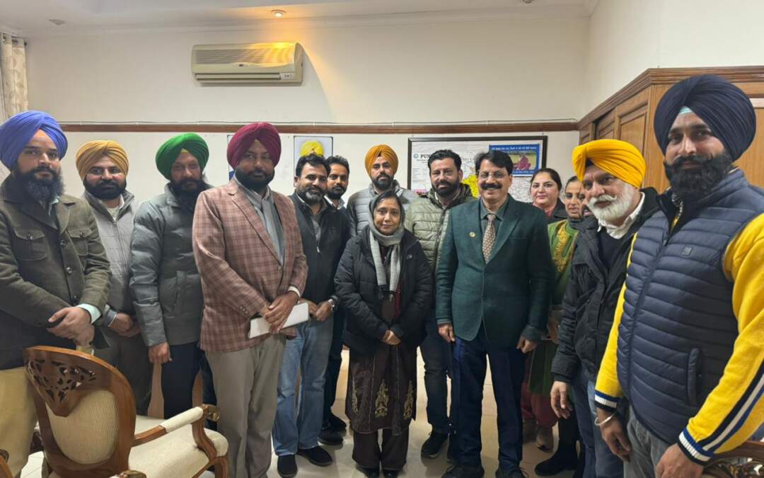 ਡਾ ਬਲਜੀਤ ਕੌਰ ਦੇ ਭਰੋਸੇ ਤੋਂ ਬਾਅਦ ਪੰਜਾਬ ਰਾਜ ਖੇਤੀਬਾੜੀ ਸੇਵਾ ਸਭਾਵਾਂ ਕਰਮਚਾਰੀ ਯੂਨੀਅਨ ਵੱਲੋਂ ਹੜਤਾਲ ਖਤਮ