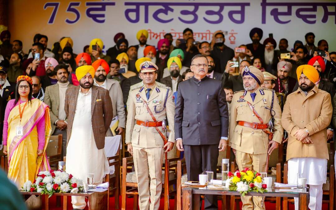 ਮੁੱਖ ਮੰਤਰੀ ਵੱਲੋਂ ਸ਼ਾਨਦਾਰ ਸੇਵਾਵਾਂ ਲਈ 14 ਪੁਲਿਸ ਅਧਿਕਾਰੀਆਂ ਦਾ ‘ਮੁੱਖ ਮੰਤਰੀ ਮੈਡਲ’ ਨਾਲ ਸਨਮਾਨ