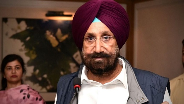 ਬਦਲਾਖੋਰੀ ਲਈ ਖਰਚੇ ਜਾ ਰਹੇ ਕਰੋੜਾਂ ਰੁਪਏ ਦੇ ਹਿਸਾਬ ਅਤੇ ਬੇਅਦਬੀ ਤੇ ਗੋਲੀਕਾਂਡ ਵਰਗੇ ਮੁੱਦਿਆਂ ਤੇ ਸਰਕਾਰ ਕਿਉੰ ਢਿੱਲੀ ਹੈ? ਇਨ੍ਹਾਂ ਸਭ ਦੇ ਜਵਾਬ ਦੇਣ CM ਮਾਨ – ਸਾਬਕਾ ਉਪ ਮੁਖਮੰਤਰੀ ਸੁਖਜਿੰਦਰ ਸਿੰਘ ਰੰਧਾਵਾ