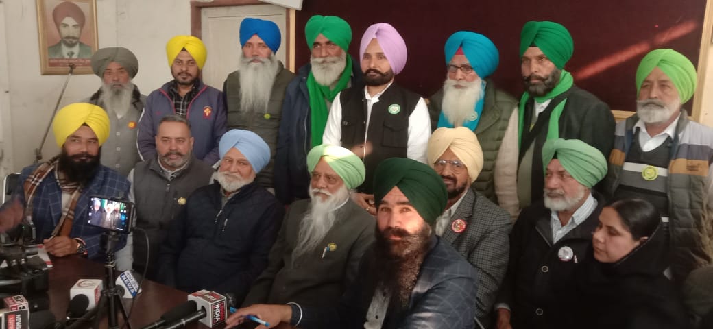 ਸੰਯੁਕਤ ਕਿਸਾਨ ਮੋਰਚਾ ਅਤੇ ਟ੍ਰੇਡ ਯੂਨੀਅਨਾਂ ਦੇ ਤਾਲਮੇਲ ਵਲੋਂ 16 ਫਰਵਰੀ ਦੇ  ਭਾਰਤ ਬੰਦ ਦੇ ਸੱਦੇ ਨੂੰ ਸਫਲ ਬਣਾਉਣ ਲਈ ਪੰਜਾਬ ਚੈਪਟਰ ਨੇ ਕੀਤੀ ਵਿਉਂਤਬੰਦੀ