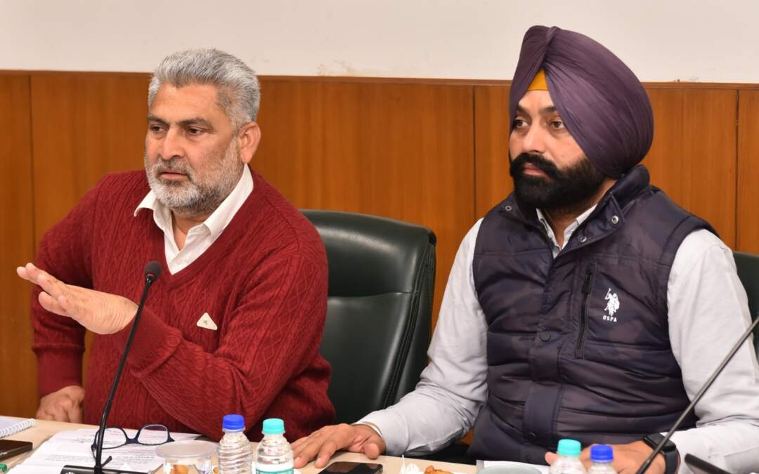 ਪੱਲੇਦਾਰ ਸੂਬੇ ਦੇ ਆਰਥਿਕ ਢਾਂਚੇ ਦਾ ਇੱਕ ਅਹਿਮ ਹਿੱਸਾ: ਲਾਲ ਚੰਦ ਕਟਾਰੂਚੱਕ