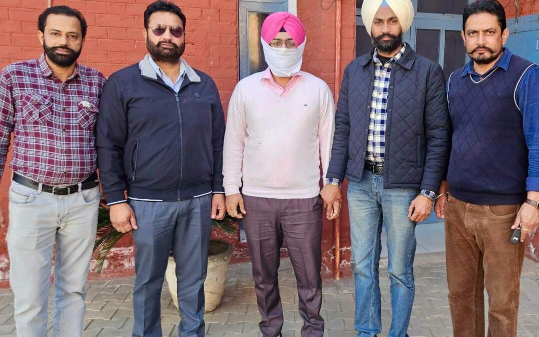 35,000 ਰੁਪਏ ਰਿਸ਼ਵਤ ਲੈਂਦਾ ਮਾਲ ਵਿਭਾਗ ਦਾ ਤਕਨੀਕੀ ਸਹਾਇਕ ਵਿਜੀਲੈਂਸ ਵੱਲੋਂ ਕਾਬੂ