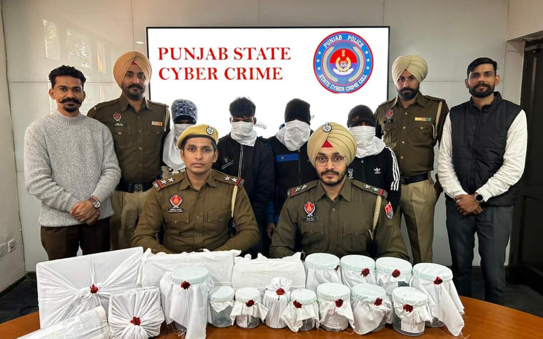 ਆਨਲਾਈਨ ਜਾਬ ਫਰਾਡ ਰੈਕੇਟ: ਪੰਜਾਬ ਪੁਲਿਸ ਦੀ ਸਾਈਬਰ ਕ੍ਰਾਈਮ ਡਿਵੀਜ਼ਨ ਨੇ ਆਸਾਮ ਤੋਂ ਚਾਰ ਸਾਈਬਰ ਧੋਖੇਬਾਜ਼ਾਂ ਨੂੰ ਕੀਤਾ ਗ੍ਰਿਫਤਾਰ