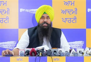 ਇਸ ਦੁੱਖ ਦੀ ਘੜੀ ਵਿੱਚ ਸੁਖਬੀਰ ਬਾਦਲ ਦੀ ਮਾੜੀ ਰਾਜਨੀਤੀ ਤਰਸਯੋਗ ਅਤੇ ਮੰਦਭਾਗੀ: ਮਲਵਿੰਦਰ ਕੰਗ
