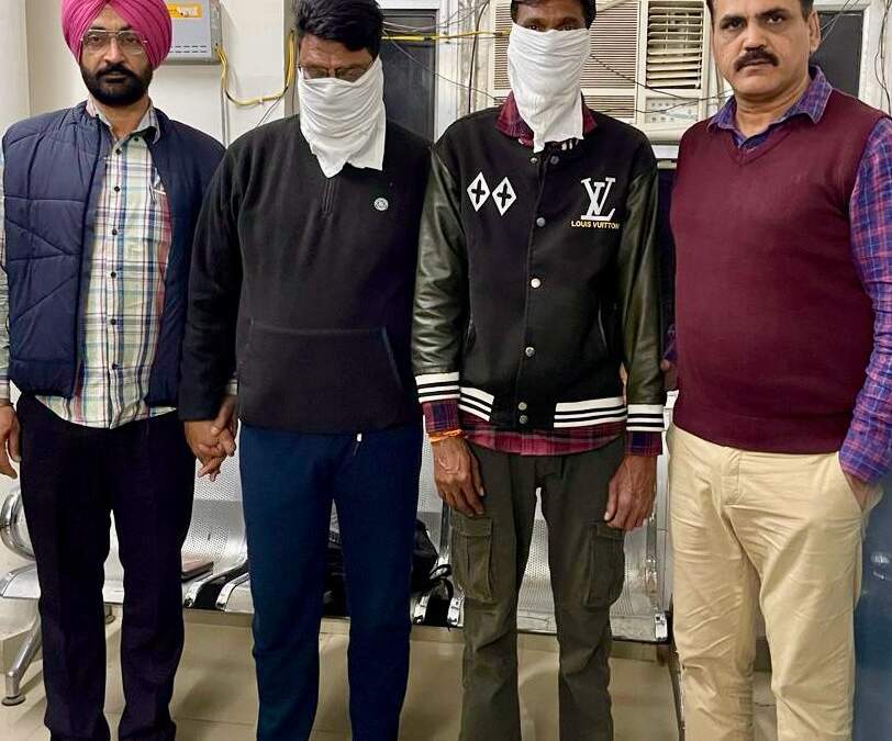 ਸਿਵਲ ਹਸਪਤਾਲ ਬਠਿੰਡਾ ਦਾ ਮੈਡੀਕਲ ਅਫਸਰ ਤੇ ਸਫਾਈ ਸੇਵਕ ਦੂਜੀ ਕਿਸ਼ਤ ਵਜੋਂ 5,000 ਰੁਪਏ ਰਿਸ਼ਵਤ ਲੈਂਦੇ ਵਿਜੀਲੈਂਸ ਬਿਊਰੋ ਵੱਲੋਂ ਕਾਬੂ