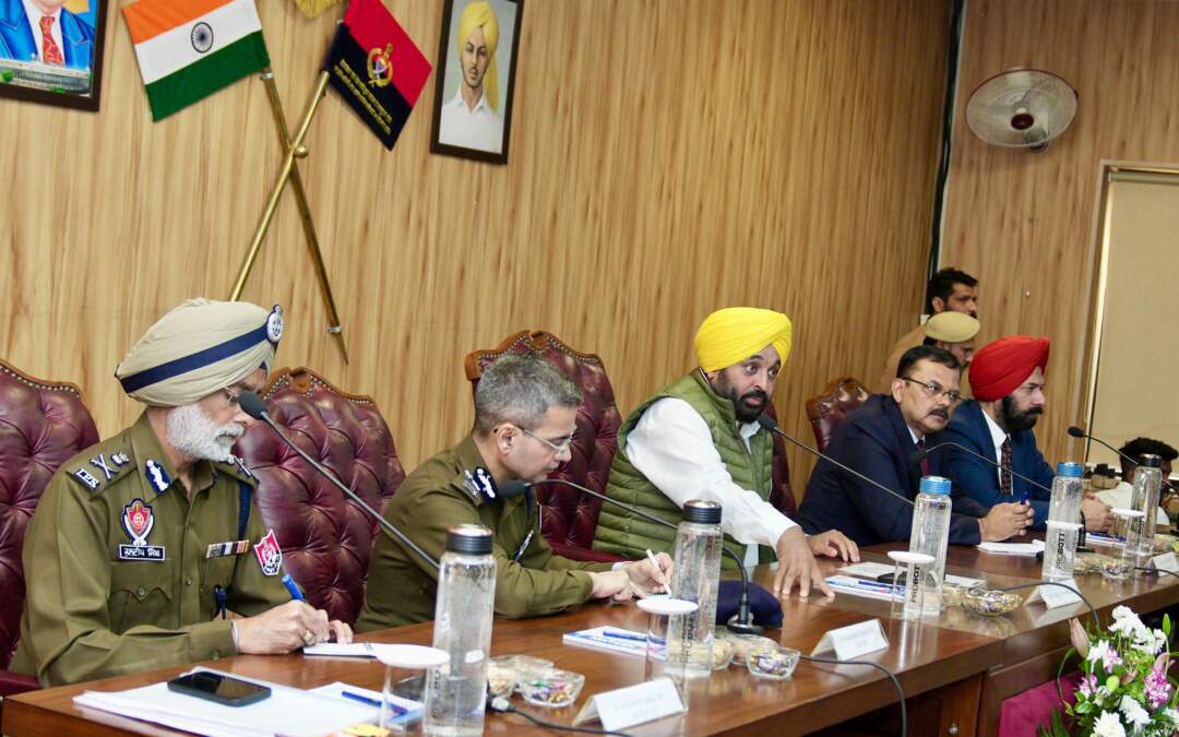 ਮੁੱਖ ਮੰਤਰੀ ਨੇ ਪੁਲਿਸ ਅਧਿਕਾਰੀਆਂ ਨੂੰ ਸੂਬੇ ਵਿੱਚ ਨਿਰਪੱਖ ਅਤੇ ਸ਼ਾਂਤਮਈ ਚੋਣਾਂ ਲਈ ਪੁਖਤਾ ਬੰਦੋਬਸਤ ਕਰਨ ਲਈ ਆਖਿਆ