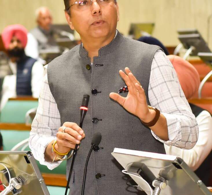 ਪੰਜਾਬ ਸਰਕਾਰ ਖੇਤੀਬਾੜੀ ਵਾਸਤੇ ਮੁਹੱਈਆ ਕਰਾਵੇਗੀ 90 ਹਜ਼ਾਰ ਨਵੇਂ ਸੋਲਰ ਪੰਪ: ਅਮਨ ਅਰੋੜਾ