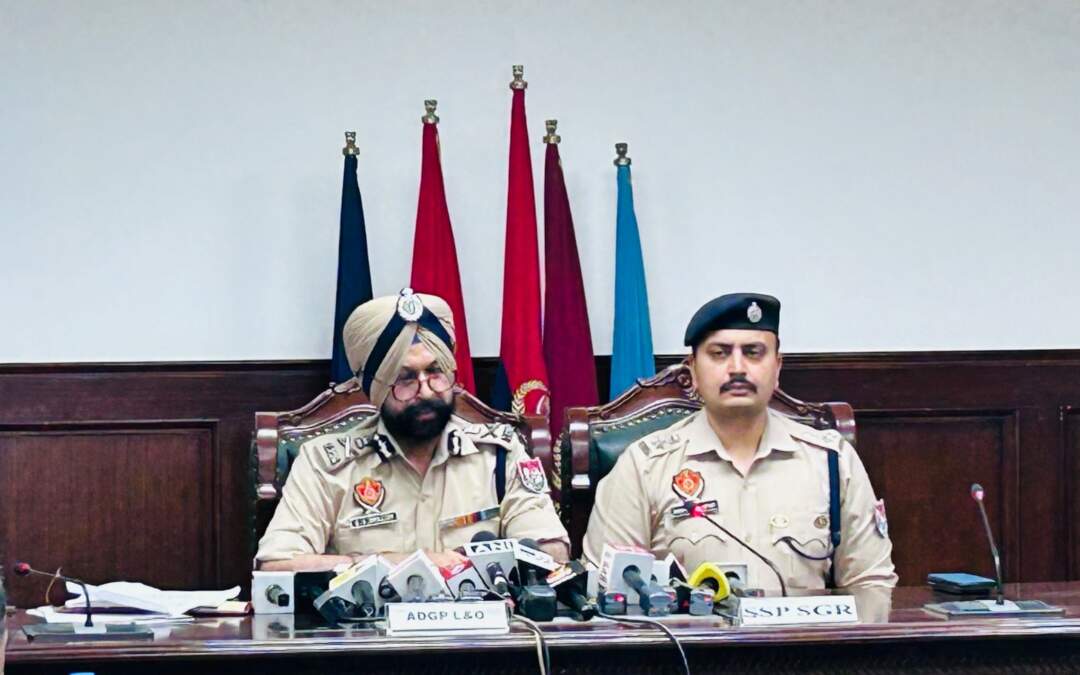 ਸੰਗਰੂਰ ਨਕਲੀ ਸ਼ਰਾਬ ਮਾਮਲਾ: ਮੁਲਜ਼ਮ ‘ਸ਼ਾਹੀ’ ਬਰਾਂਡ ਦੇ ਲੇਬਲ ਵਾਲੀ ਸ਼ਰਾਬ ਦੀਆਂ ਬੋਤਲਾਂ ਵਿੱਚ ਵੇਚਦੇ ਸਨ ਘਾਤਕ ‘ਮਿਥੇਨੌਲ’