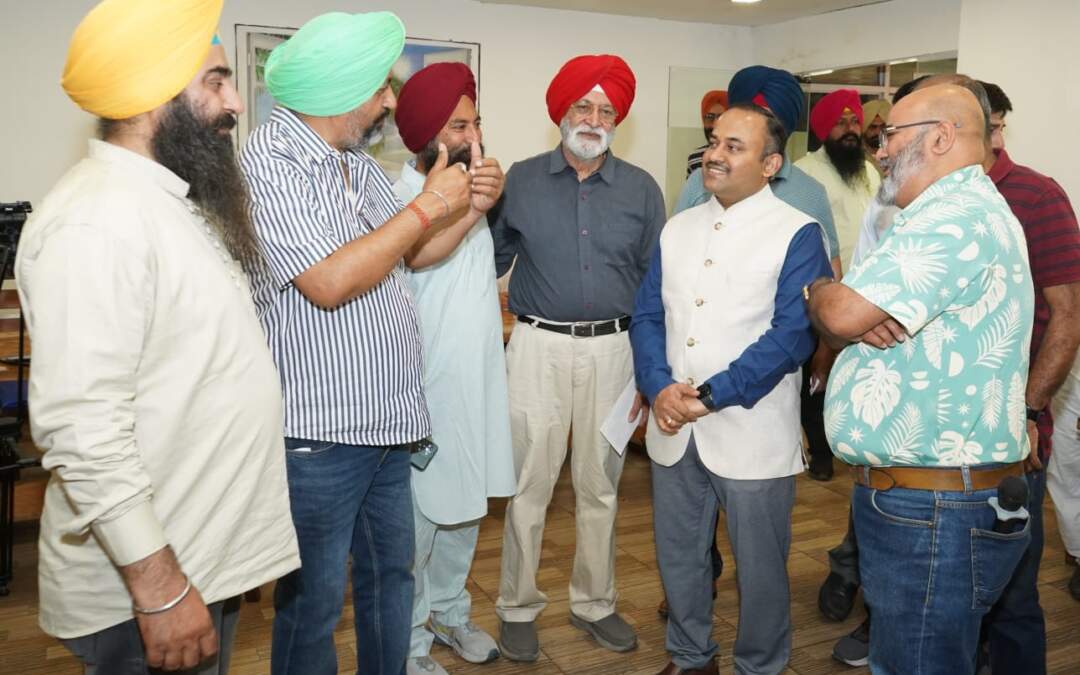 ਪੰਜਾਬ ਦੇ ਮੁੱਖ ਚੋਣ ਅਧਿਕਾਰੀ ਸਿਬਿਨ ਸੀ ਵੱਲੋਂ ਚੰਡੀਗੜ੍ਹ ਪ੍ਰੈੱਸ ਕਲੱਬ ਦਾ ਦੌਰਾ