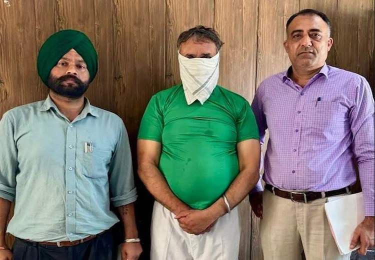 25,000 ਰੁਪਏ ਰਿਸ਼ਵਤ ਲੈਂਦਾ ਨਗਰ ਕੌਂਸਲ ਦਾ ਬਿਲਡਿੰਗ ਇੰਸਪੈਕਟਰ ਵਿਜੀਲੈਂਸ ਬਿਊਰੋ ਵੱਲੋਂ ਕਾਬੂ