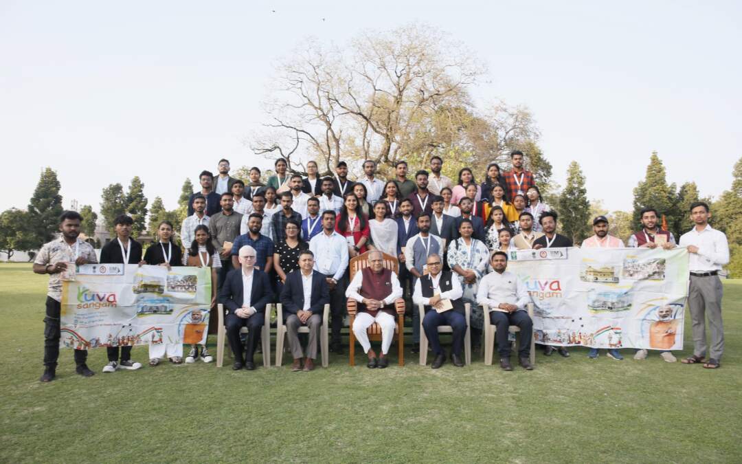 ਝਾਰਖੰਡ ਦੇ 51 ਵਿਦਿਆਰਥੀ ਰਾਜਪਾਲ ਨੂੰ ਮਿਲੇ