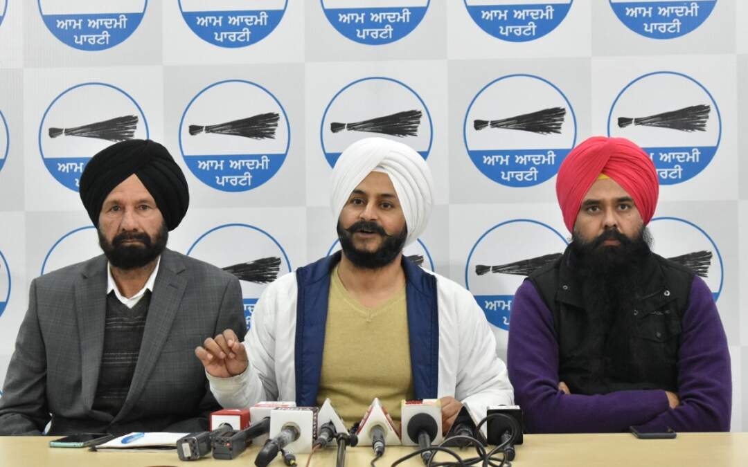 ਦੋ ‘ਆਪ’ ਆਗੂਆਂ ਦੇ ਭਾਜਪਾ ‘ਚ ਸ਼ਾਮਲ ਹੋਣ ਤੋਂ ਬਾਅਦ ਮਾਨ ਨੇ ਲਿਖਿਆ- ਆਪਣੇ ਵੱਲੋਂ ਤਾਂ ਦਰਿਆ ਵੱਡੇ ਘਰ ਜਾਂਦਾ ਹੈ