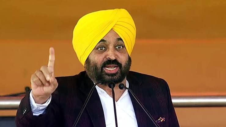 ਜਾਖੜ ਸਾਹਿਬ, ਦੂਜਿਆਂ ’ਤੇ ਉਂਗਲ ਚੁੱਕਣ ਤੋਂ ਪਹਿਲਾਂ ਆਪਣੀ ਪੀੜ੍ਹੀ ਹੇਠਾਂ ਸੋਟਾ ਮਾਰੋ-ਮੁੱਖ ਮੰਤਰੀ