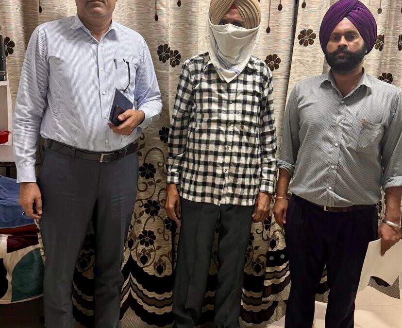 ਵਿਜੀਲੈਂਸ ਬਿਊਰੋ ਨੇ 15,000 ਰੁਪਏ ਰਿਸ਼ਵਤ ਲੈਂਦਾ ਵਕਫ ਬੋਰਡ ਦਾ ਕਾਰਜਕਾਰੀ ਅਫਸਰ ਕੀਤਾ ਕਾਬੂ