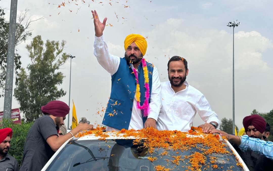 ਮੁੱਖ ਮੰਤਰੀ ਭਗਵੰਤ ਮਾਨ ਨੇ ਸੰਗਰੂਰ ਤੋਂ ਉਮੀਦਵਾਰ ਮੀਤ ਹੇਅਰ ਲਈ ਕੀਤਾ ਚੋਣ ਪ੍ਰਚਾਰ,  ਭਗਵੰਤ ਮਾਨ ਨਜ਼ਰ ਆਏ ਆਪਣੇ ਪੁਰਾਣੇ ਅੰਦਾਜ਼ ‘ਚ, ਭਾਰੀ ਗਿਣਤੀ ‘ਚ ਮੋਟਰਸਾਈਕਲ ਅਤੇ ਲੋਕਾਂ ਦਾ ਹੋਇਆ ਇਕੱਠ