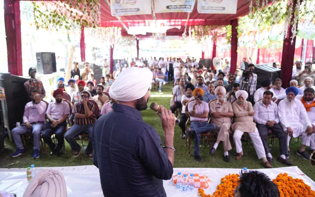 ਲੁਧਿਆਣਾ ਵਿੱਚ ਰਾਜਾ ਵੜਿੰਗ ਦੇ ਸਮਰਥਨ ਵਿੱਚ ਭਾਰੀ ਭੀੜ ਪਹੁੰਚੀ; ਮੋਦੀ ਦੀਆਂ ਆਰਥਿਕ ਨੀਤੀਆਂ ਦੀ ਆਲੋਚਨਾ ਕੀਤੀ