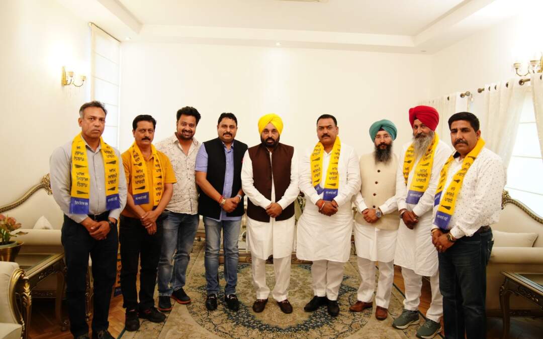 ਵਿਰੋਧੀ ਪਾਰਟੀਆਂ ਦੇ ਕਈ ਸੀਨੀਅਰ ਆਗੂਆਂ ਦੇ ਸ਼ਾਮਲ ਹੋਣ ਨਾਲ ਆਮ ਆਦਮੀ ਪਾਰਟੀ ਦੀ ਤਾਕਤ ਕਈ ਗੁਣਾ ਵਧੀ