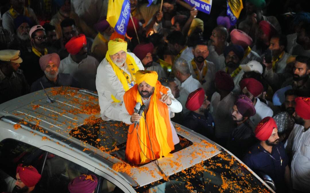 CM ਭਗਵੰਤ ਮਾਨ ਨੇ ਲੁਧਿਆਣਾ ਤੋਂ ਉਮੀਦਵਾਰ ਅਸ਼ੋਕ ਪਰਾਸ਼ਰ ਪੱਪੀ ਲਈ ਜੋਧਾਂ ‘ਚ ਕੀਤਾ ਚੋਣ ਪ੍ਰਚਾਰ, ਕਿਹਾ ਜਨਤਾ ‘ਆਪ’ ਨੂੰ ਇਕ ਹੋਰ ਇਤਿਹਾਸਕ ਫਤਵਾ ਦੇਣ ਲਈ ਤਿਆਰ ਹੈ।