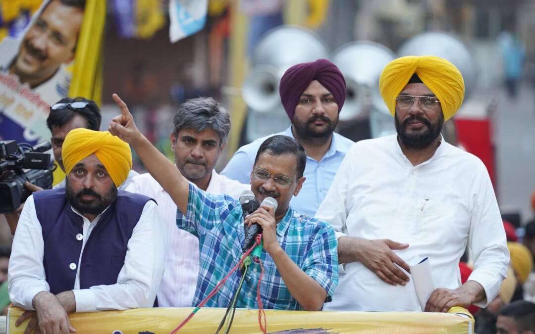 ਤੁਹਾਡੀ ਵੋਟ ਇਸ ਵਾਰ ਦੇਸ਼ ਅਤੇ ਸੰਵਿਧਾਨ ਨੂੰ ਬਚਾਉਣ ਦੇ ਨਾਂ ਉੱਤੇ : ਅਰਵਿੰਦ ਕੇਜਰੀਵਾਲ