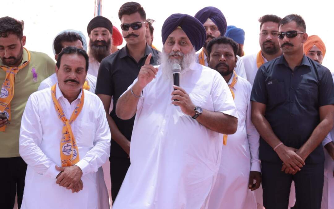 ਆਪ ਘੋਖ ਕਰੋ ਤੁਹਾਨੂੰ ਕਿਸ ਪਾਰਟੀ ਨੇ ਕੀ ਦਿੱਤਾ: ਸੁਖਬੀਰ ਸਿੰਘ ਬਾਦਲ ਨੇ ਹਰਸਿਮਰਤ ਕੌਰ ਬਾਦਲ ਲਈ ਪ੍ਰਚਾਰ ਕਰਦਿਆਂ ਲੰਬੀ ਦੇ ਲੋਕਾਂ ਨੂੰ ਆਖਿਆ