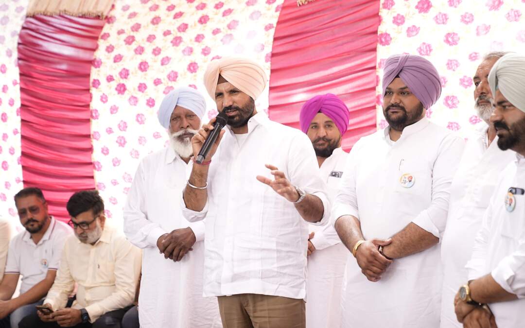 ਰਾਜਾ ਵੜਿੰਗ ਨੇ ਲੁਧਿਆਣਾ ‘ਚ ਬੀਜੇਪੀ ਤੇ ‘ਆਪ’ ਨੂੰ ਨਿਸ਼ਾਨਾ ‘ਤੇ ਲਿਆ;  ਪੰਜਾਬ ਦੇ ਅਸਲ ਹੱਲ ਦਾ ਵਾਅਦਾ ਕੀਤਾ