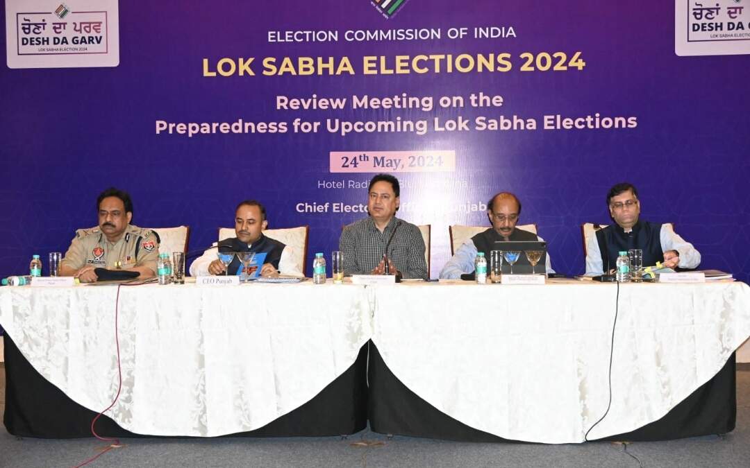 ECI ਟੀਮ ਨੇ ਪੰਜਾਬ ਵਿੱਚ ਚੋਣ ਤਿਆਰੀਆਂ ਦਾ ਜਾਇਜ਼ਾ ਲਿਆ
