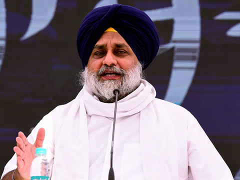 ਹਰਸਿਮਰਤ ਕੌਰ ਬਾਦਲ ਨੇ ਪੰਜਾਬ ਦੇ ਹਿੱਤਾਂ ਦੀ ਰਾਖੀ ਲਈ ਸੰਸਦ ਵਿਚ ਪ੍ਰਧਾਨ ਮੰਤਰੀ ਤੇ ਗ੍ਰਹਿ ਮੰਤਰੀ ਅੱਗੇ ਆਵਾਜ਼ ਬੁਲੰਦ ਕੀਤੀ, ਉਹ ਤੁਹਾਡੀਆਂ ਵੋਟਾਂ ਦੀ ਅਸਲ ਹੱਕਦਾਰ:  ਸੁਖਬੀਰ ਸਿੰਘ ਬਾਦਲ ਨੇ ਬਠਿੰਡਾ ਦੇ ਵੋਟਰਾਂ ਨੂੰ ਕੀਤੀ ਅਪੀਲ