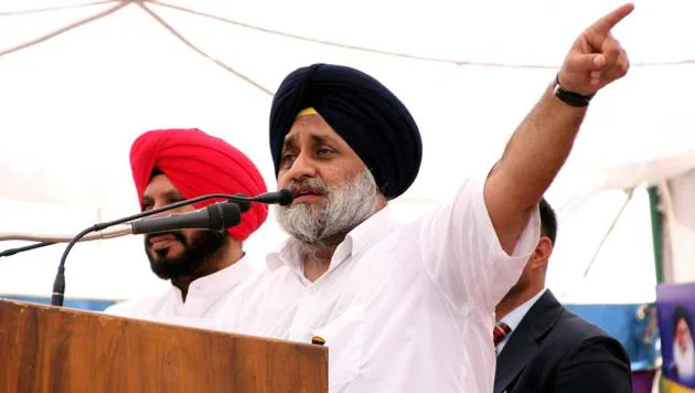 ਜਿਸ ਤਰੀਕੇ ਭਗਵੰਤ ਮਾਨ ਅਤੇ ਅਮਿਤ ਸ਼ਾਹ ਨੇ ਬਾਰਡਰ ਸੀਲ ਕਰ ਕੇ ਪੰਜਾਬ ਦੇ ਕਿਸਾਨਾਂ ਦਾ ਦਿੱਲੀ ਮਾਰਚ ਰੋਕਿਆ, ਉਸੇ ਤਰੀਕੇ ਪੰਜਾਬੀ ਦਿੱਲੀ ਦੀਆਂ ਪਾਰਟੀਆਂ ਵਾਸਤੇ ਪੰਜਾਬ ਦੇ ਬਾਰਡਰ ਸੀਲ ਕਰ ਦੇਣ:  ਸੁਖਬੀਰ ਸਿੰਘ ਬਾਦਲ