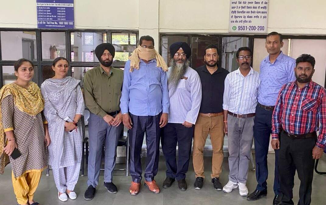 ਕੇਸ ਵਿੱਚੋਂ ਨਾਮ ਕੱਢਣ ਬਦਲੇ 10,000 ਰੁਪਏ ਰਿਸ਼ਵਤ ਲੈਂਦਾ ਏ.ਐਸ.ਆਈ. ਵਿਜੀਲੈਂਸ ਬਿਊਰੋ ਵੱਲੋਂ ਕਾਬੂ