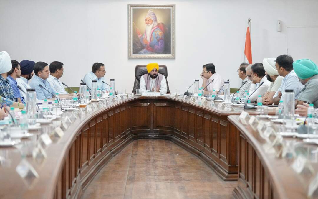 ਸਰਕਾਰੀ ਦਫ਼ਤਰਾਂ ਵਿੱਚ ਜੇਕਰ ਲੋਕ ਖੱਜਲ-ਖੁਆਰ ਹੋਏ ਤਾਂ ਡਿਪਟੀ ਕਮਿਸ਼ਨਰ ਜਵਾਬਦੇਹ ਹੋਣਗੇ-ਮੁੱਖ ਮੰਤਰੀ