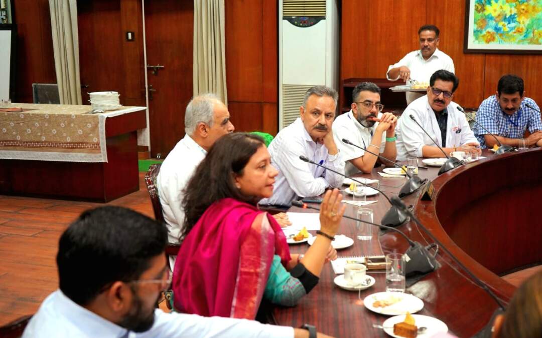 ਡਾਇਰੈਕਟਰ ਪੀਜੀਆਈ ਅਤੇ ਐਮਸੀ ਕਮਿਸ਼ਨਰ ਨੇ ਸਾਂਝੇ ਤੌਰ ‘ਤੇ ਪੀਜੀਆਈਐਮਈਆਰ ਦੀਆਂ ਫਾਇਰ ਸੇਫਟੀ ਅਤੇ ਵੇਸਟ ਮੈਨੇਜਮੈਂਟ ਪਾਲਣਾ ਦੀ ਸਮੀਖਿਆ ਕੀਤੀ