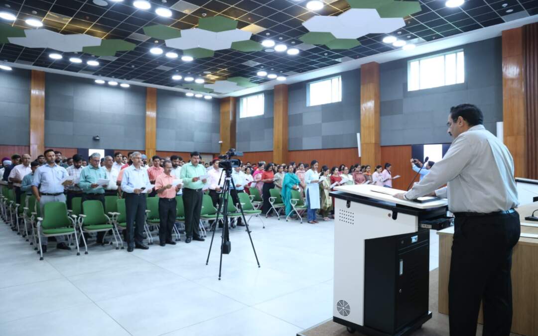 ਯੂਟੀ ਚੰਡੀਗੜ੍ਹ ਸਕੱਤਰੇਤ ਦੇ ਮਲਟੀ-ਪਰਪਜ਼ ਹਾਲ ਵਿਖੇ ਨਸ਼ਾਖੋਰੀ ਅਤੇ ਨਾਜਾਇਜ਼ ਤਸਕਰੀ ਵਿਰੁੱਧ ਅੰਤਰਰਾਸ਼ਟਰੀ ਦਿਵਸ ਮਨਾਇਆ ਗਿਆ